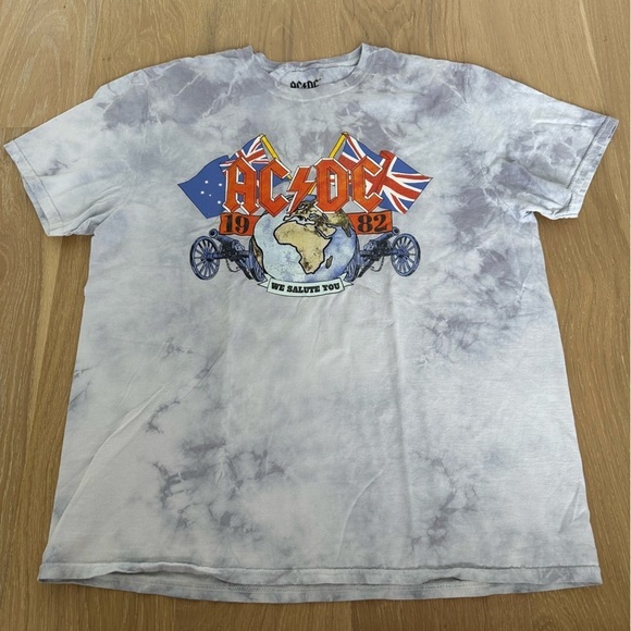 AC/DC Tops - AC/DC We Salute You Those About to Rock Band Concert Tshirt Graphic Tee Short